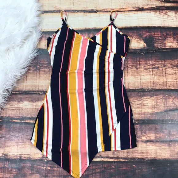 Pants - << Striped Asymmetrical Hem Romper >>